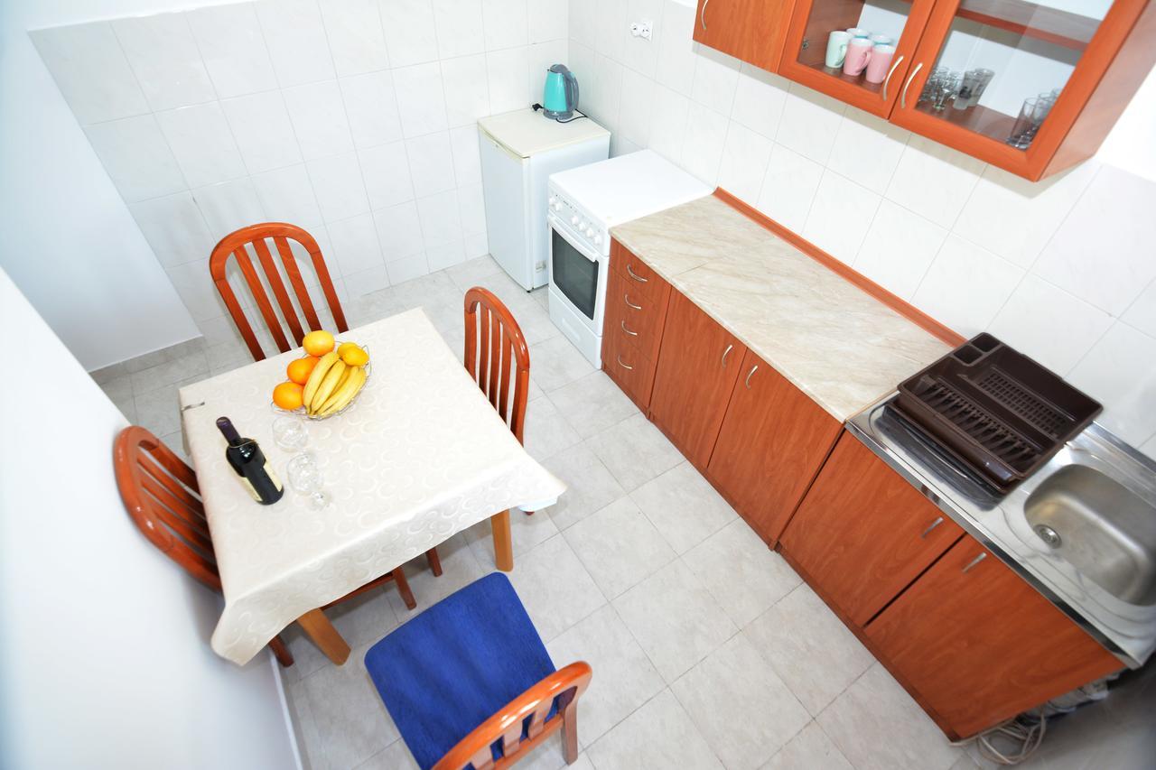 Apartments Jovana Petrovac Buitenkant foto