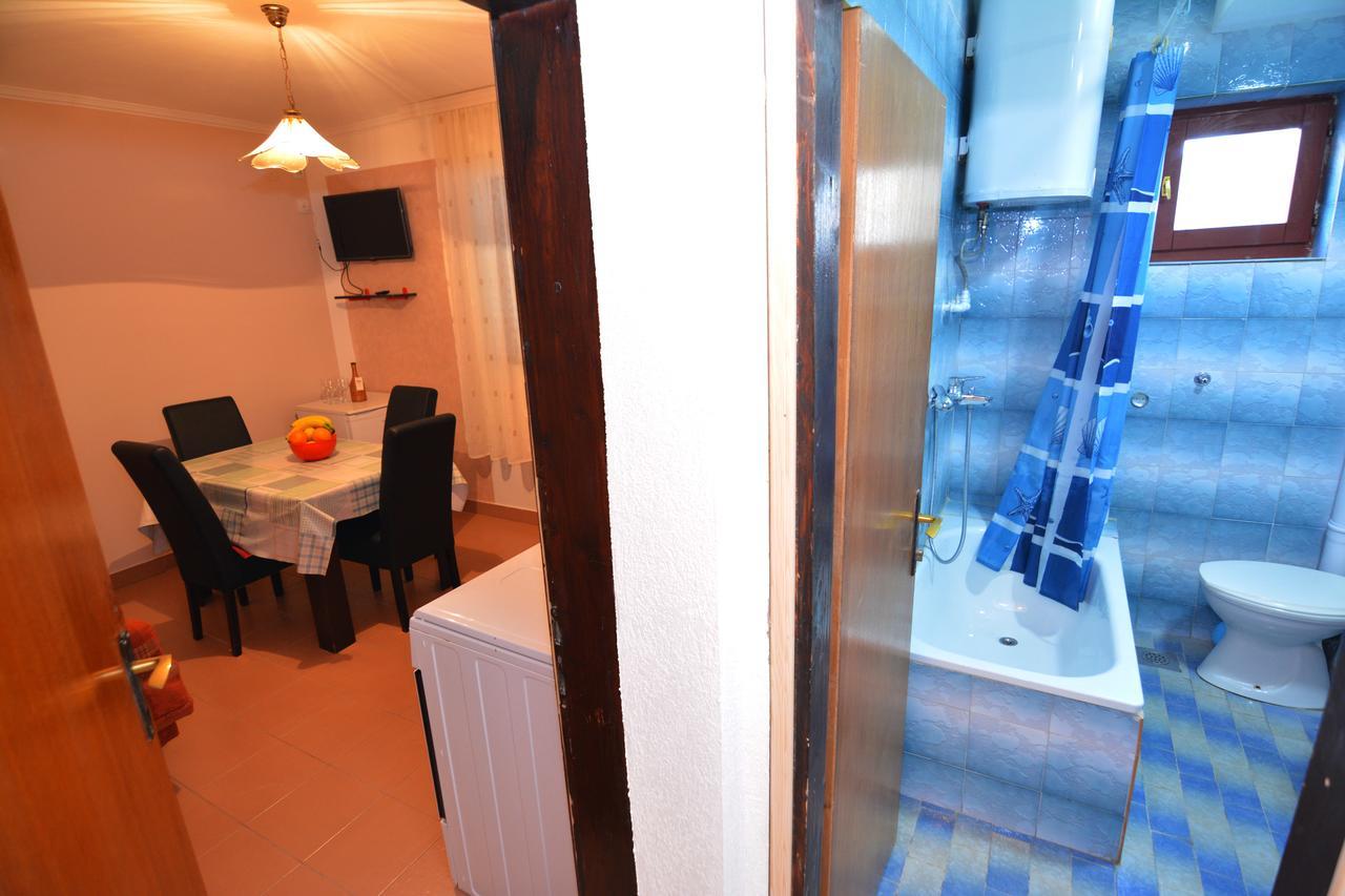 Apartments Jovana Petrovac Buitenkant foto